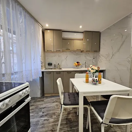 Centar Ri Apartman
